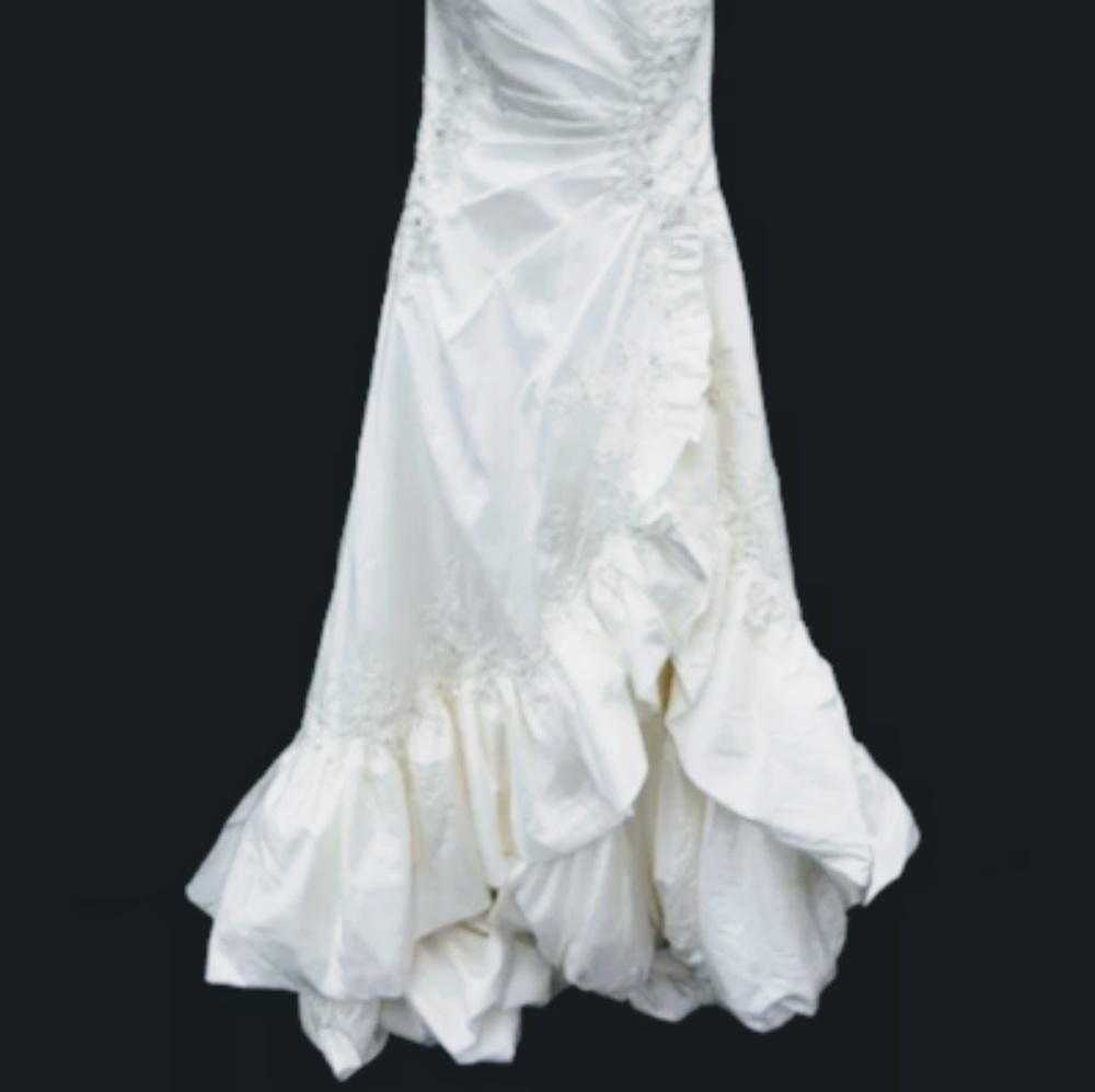 2Be ivory beaded wedding dress